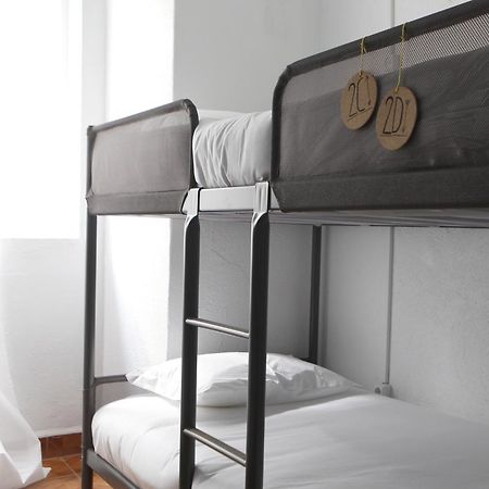 Hostel Avenida Lisbona Esterno foto