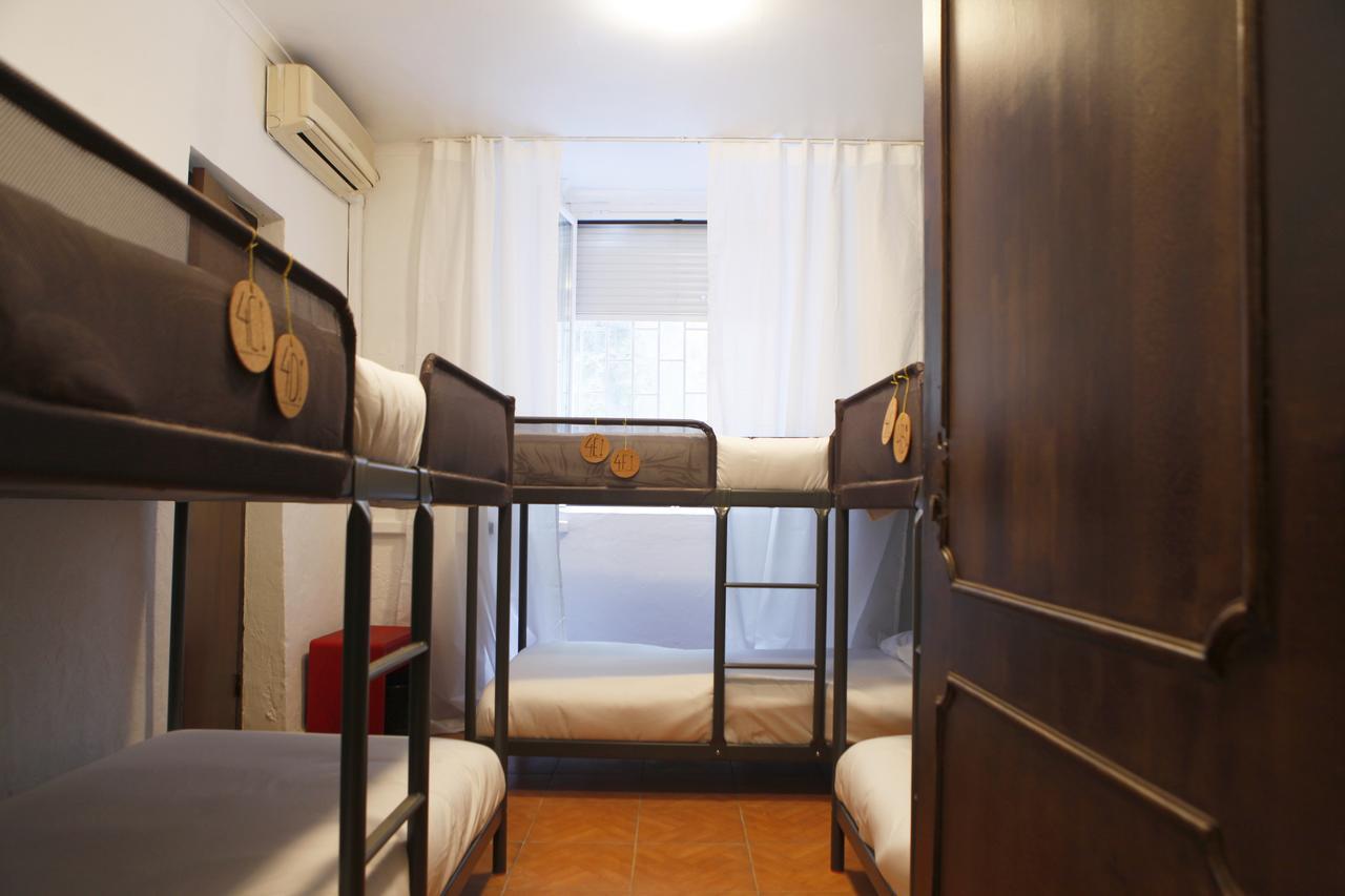 Hostel Avenida Lisbona Esterno foto