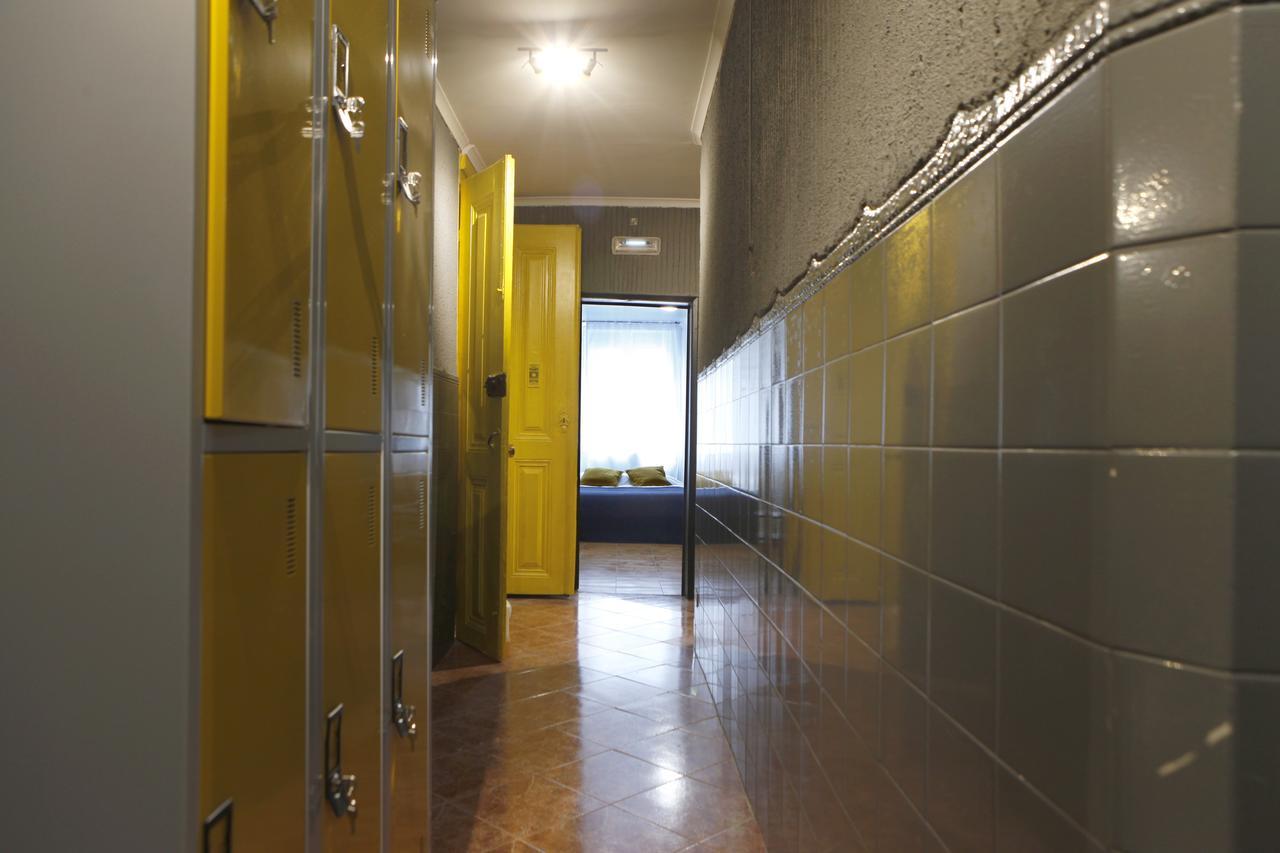 Hostel Avenida Lisbona Esterno foto